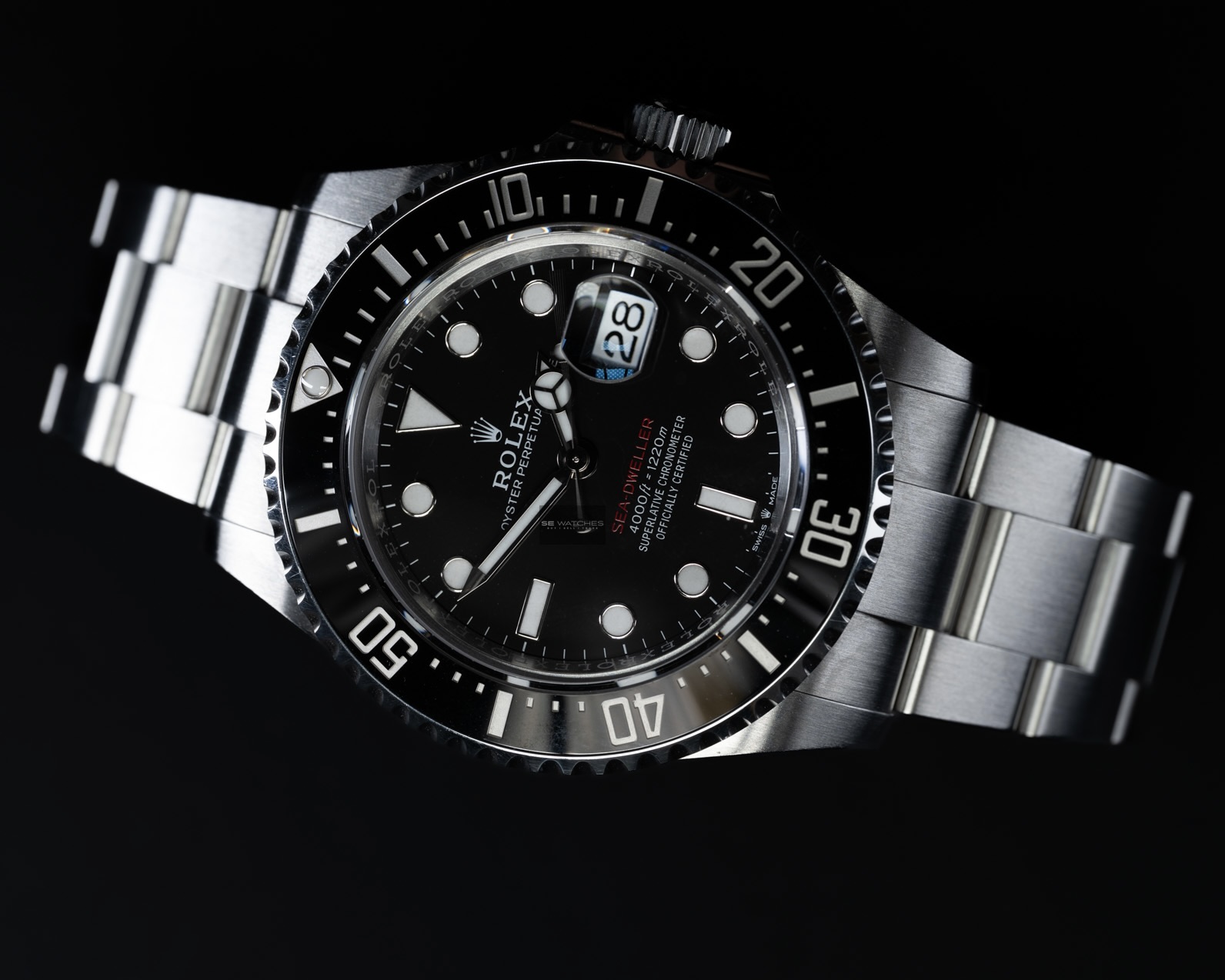 ROLEX Sea-Dweller 126600 2025/09 Nyskick